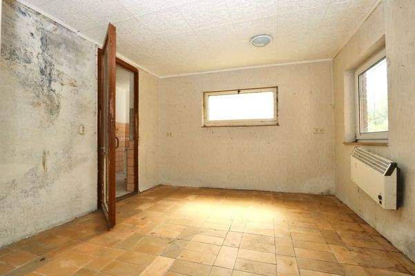 Das Esszimmer mit Zugang zur Terrasse