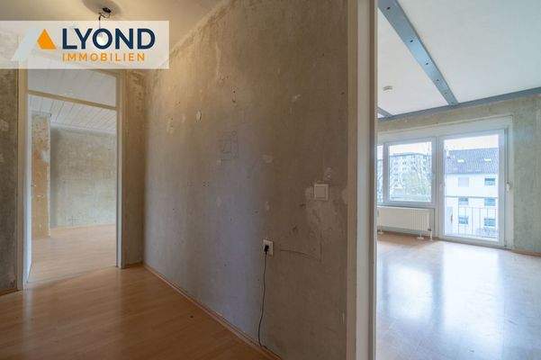 2. Wohnung Flur / Zimmer 1 