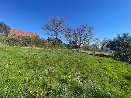 Ansicht vom Grundstück