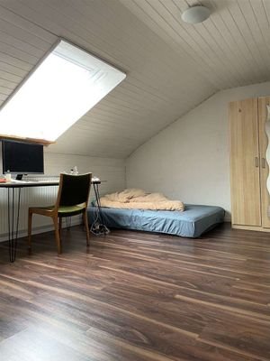 Schlafzimmer 1