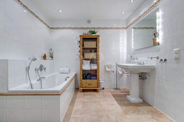 Badezimmer im toskanischen Stil