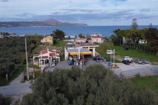 Kreta, Kalyves: Grundstück mit bezauberndem Meerblick zu verkaufen, nur wenige Schritte vom Strand entfernt