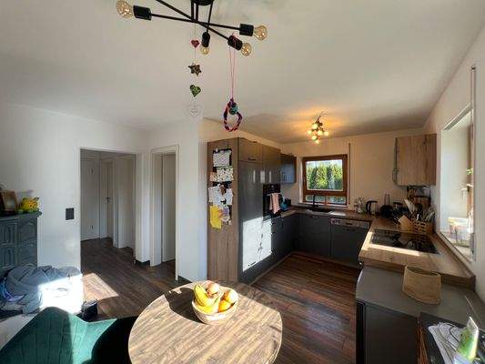 Küche und Essbereich EG