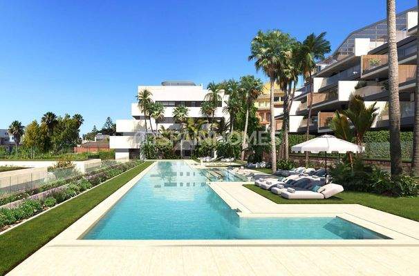 Sea-View Apartments in a Complex with Pool and Parking in Manilva