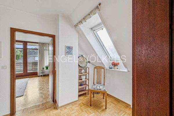 Heller & geräumiger Flur OG