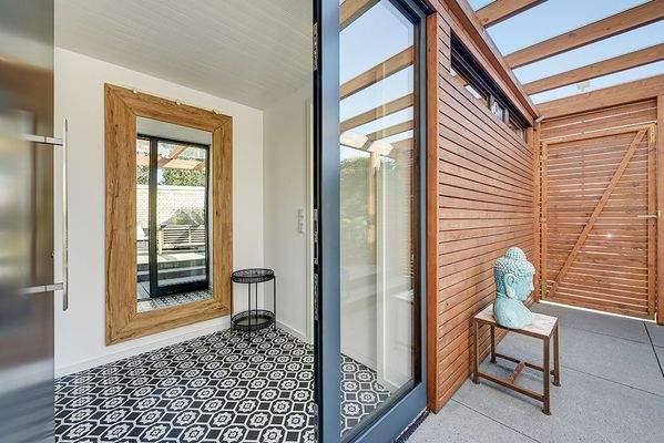 Entrée und Gäste-WC