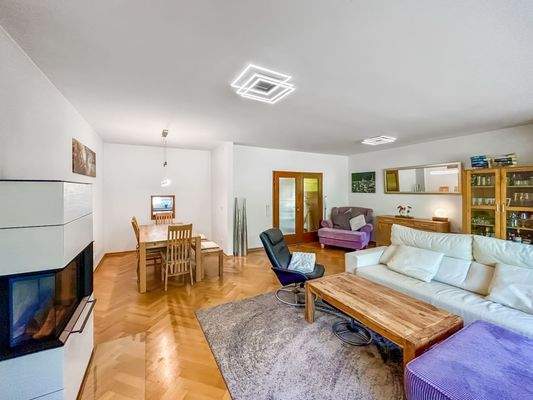 Wohn- und Essbereich EG