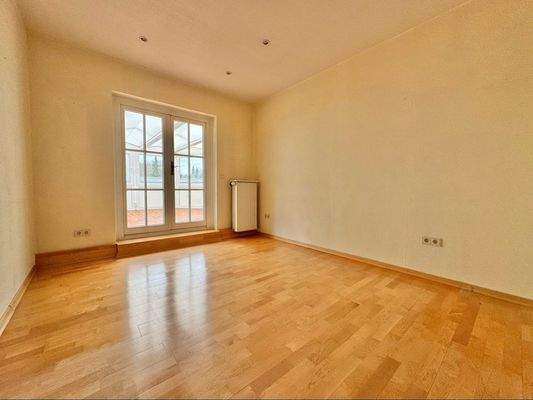 Durchgangszimmer zum...