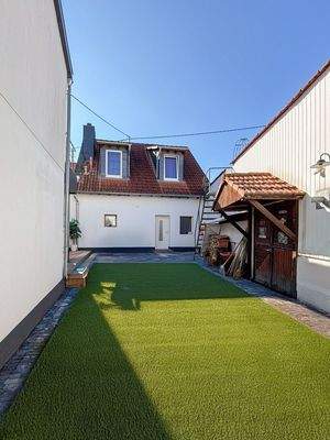 Beispiel-Bild mit Garten