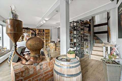 Halle Ladenlokale, Ladenflächen 