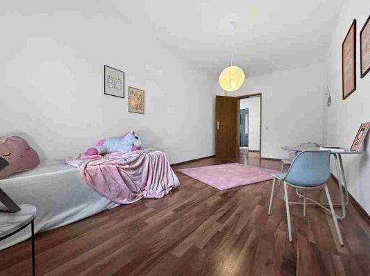 Kinder-/ Arbeitszimmer