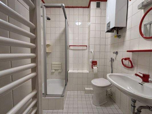 Dusch-Bad EG-Wohnung