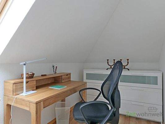 kleiner Schreibtisch