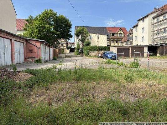 rückwärtiges Grundstück