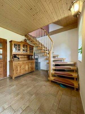Flur mit Treppenaufgang