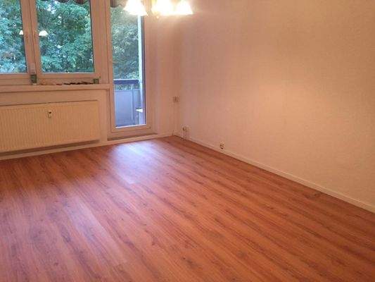 Laminat Wohnzimmer.JPG