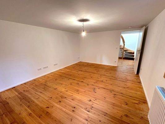 16. Schlafzimmer UG.jpg