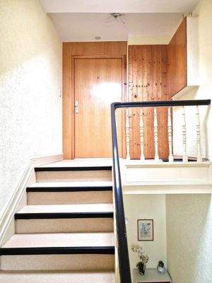 2a Wohnungstüre.jpg