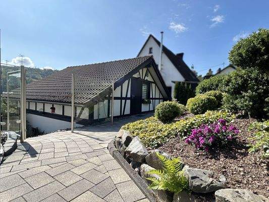 Nebengebäude der Doppelgarage - Hobbybereich von oben