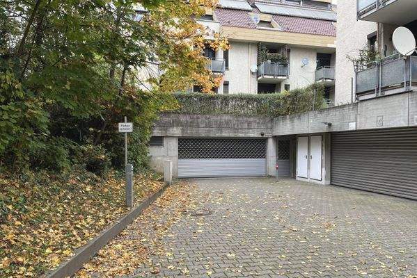 Zufahrt Garage