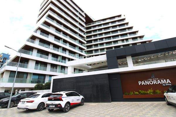 Furnished Flat for Sale with Sea View in Panorama Long Beach