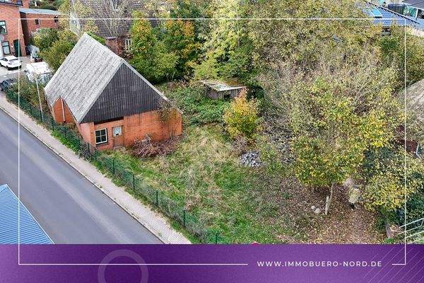 Baugrundstück mit Altbestand