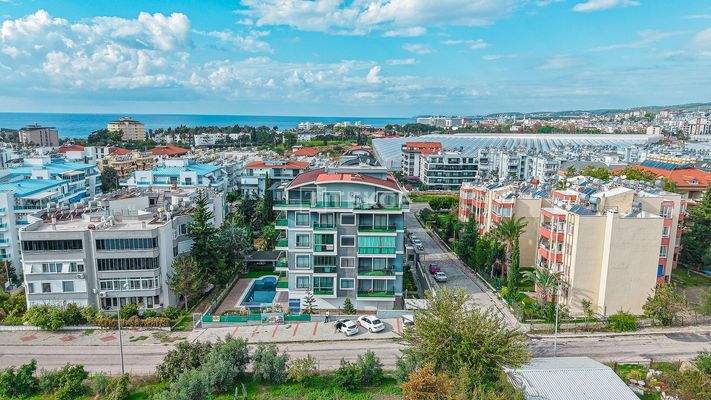 Furnished Apartment with Private Garden Area in Alanya Avsallar