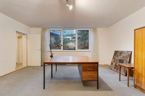 Arbeitszimmer/ Hobbyraum 