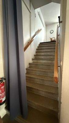 zum Zwischengeschoß