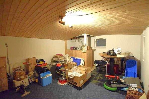 Umzugsvorbereitungen im Partykeller