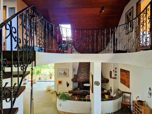 zu 2 Seiten geöffnete Galerie