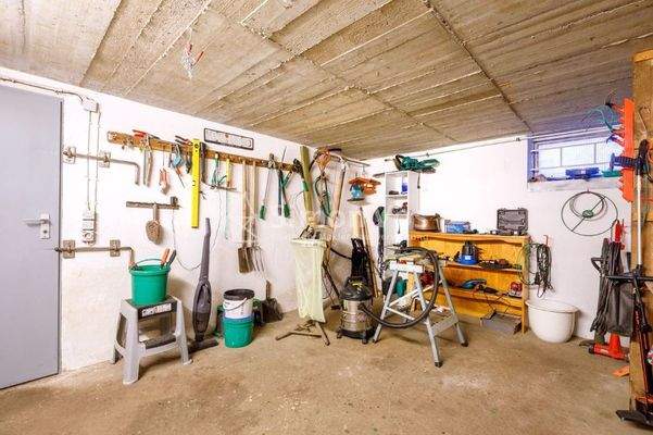 Keller 1 mit Kelleraußentreppe