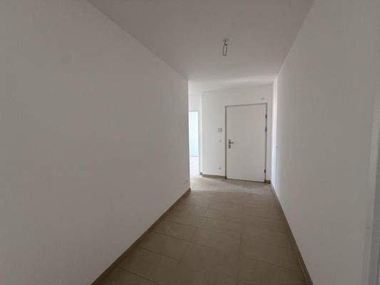 Haus_1_Top_16_Vorzimmer_