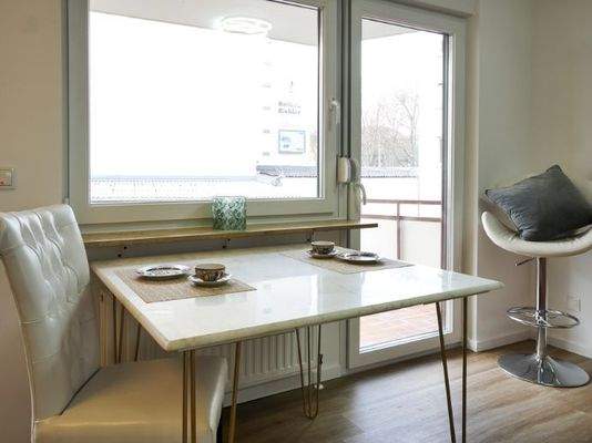 048 Tisch2 (1 von 1)