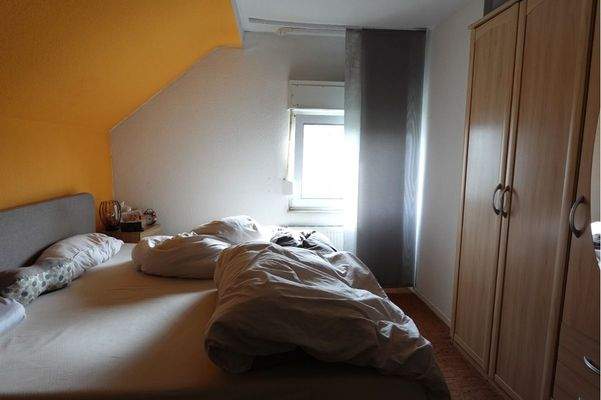 Schlafzimmer DG
