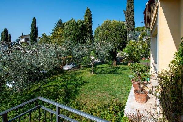 Exklusives Villenanwesen mit Seeblick in Garda - Gardasee