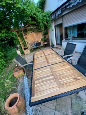 Südterrasse und Pergola