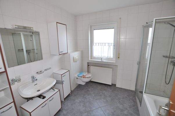Badezimmer im OG