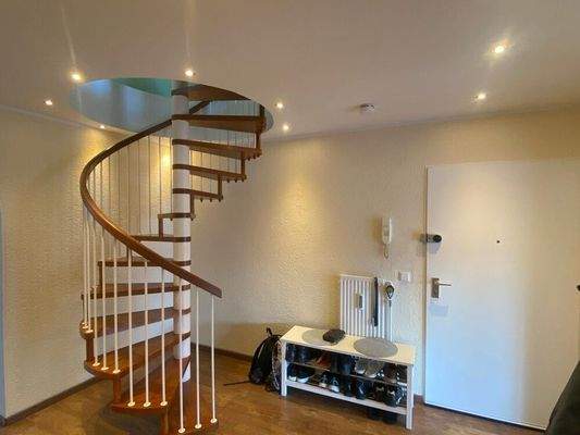 Aufstieg ins 4. OG/ DG