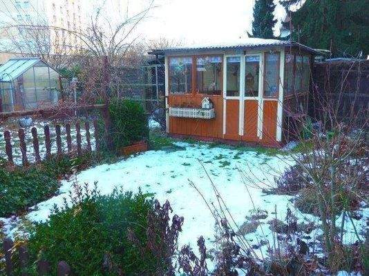 Garten mit Laube im Winter 2015