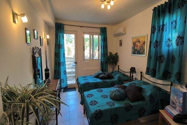 Kreta, Pirgos Psilonerou: Schönes Haus in toller Anlage in Strandlage zu verkaufen