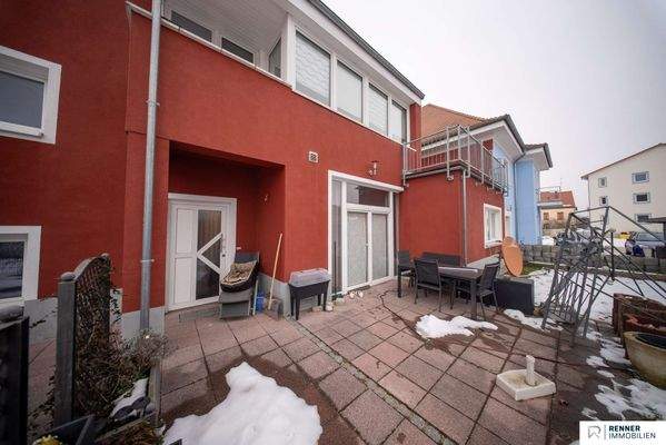 Haus 2 / Rot / Eingangsbereich