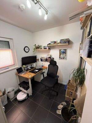Büro EG
