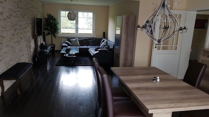 8_Wohnzimmer
