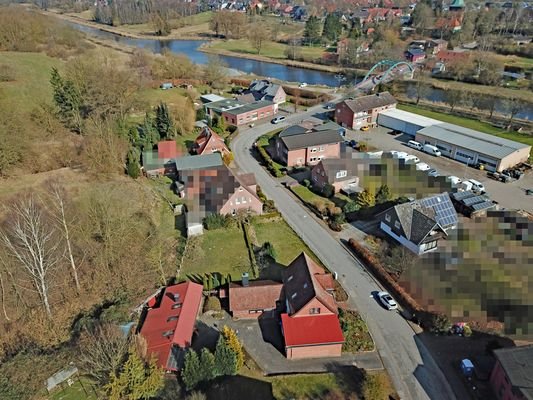 Luftbild mit Blick zum Elbe-Lübeck Kanal