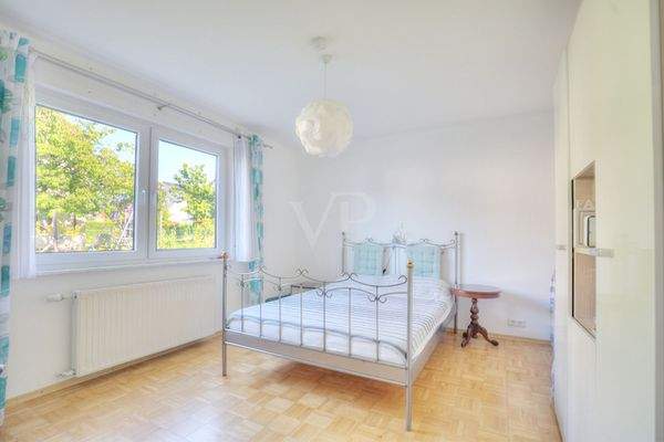 Elternschlafzimmer EG