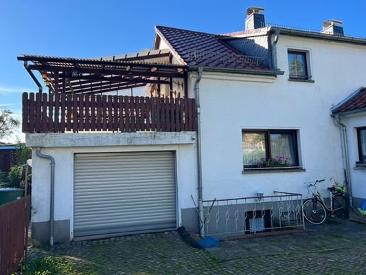 Garage mit Dachterrasse