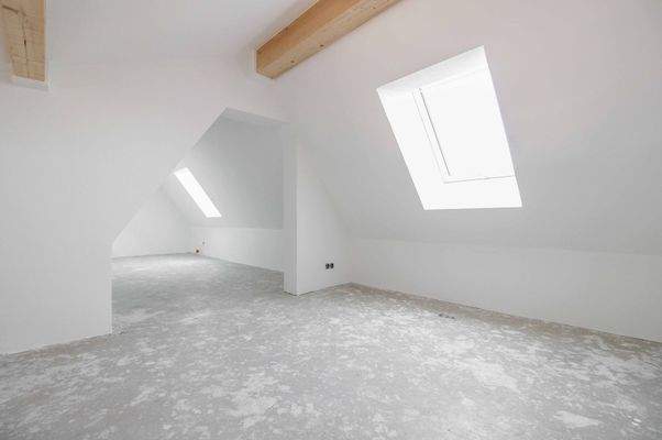 Dachraum Vorn