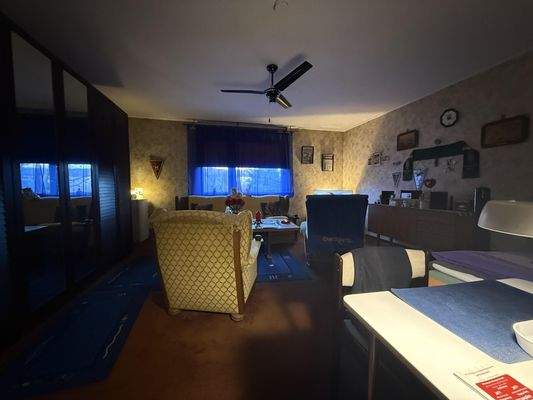 OG links - Wohn-/ Schlafbereich