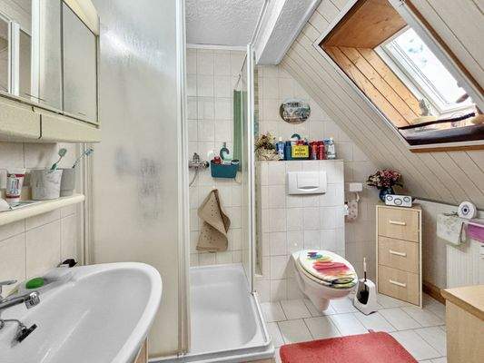 Zweites Bad - 1. Obergeschoss 23